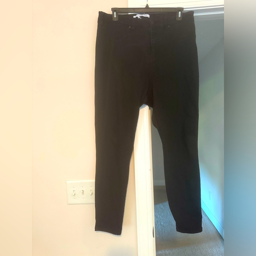 Celebrity Black Skinny Jeans